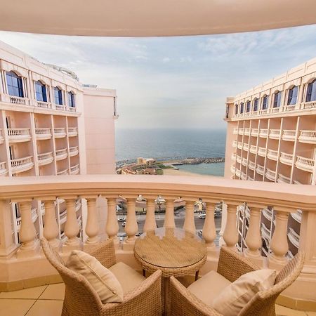 Tolip Hotel Alexandria Exterior photo Balcony view of the hotel